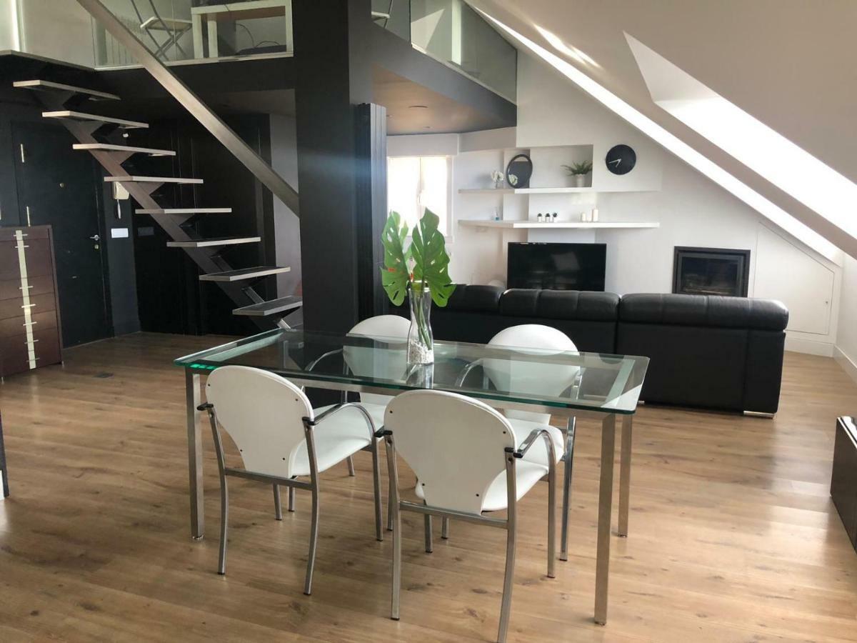 Oktheway Loft Maestranza Apartment A Coruna Bagian luar foto